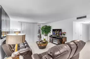 8511 NW 8th St, Miami, FL 33126 - Photo 1