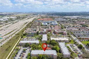 8511 NW 8th St, Miami, FL 33126 - Photo 17