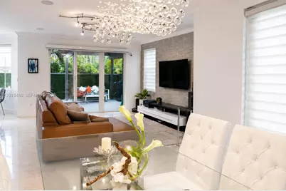 6950 NW 106th Ave, Doral, FL 33178 - Photo 9