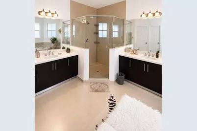 6950 NW 106th Ave, Doral, FL 33178 - Photo 23