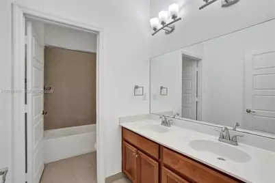 643 NE 191st Ter, Miami, FL 33179 - Photo 33