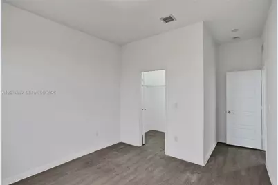 643 NE 191st Ter, Miami, FL 33179 - Photo 37