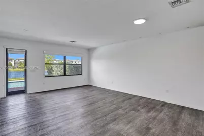 643 NE 191st Ter, Miami, FL 33179 - Photo 5