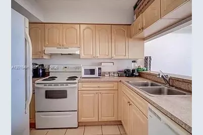 102 SW 6th Ave #405, Miami, FL 33130 - Photo 7