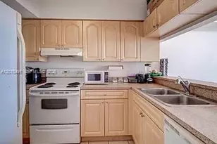 102 SW 6th Ave, Miami, FL 33130 - Photo 7