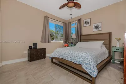 1220 W Bel Aire Dr W, Pembroke Pines, FL 33027 - Photo 23