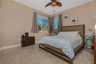 1220 W Bel Aire Dr W, Pembroke Pines, FL 33027 - Photo 23