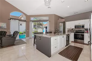 1220 W Bel Aire Dr W, Pembroke Pines, FL 33027 - Photo 21
