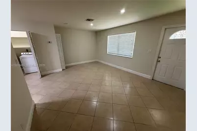 808 SW 30th St #Rear, Fort Lauderdale, FL 33315 - Photo 7