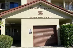 13055 SW 15th Ct, Pembroke Pines, FL 33027 - Photo 17