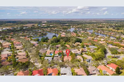 2621 Oakbrook Ln, Weston, FL 33332 - Photo 11