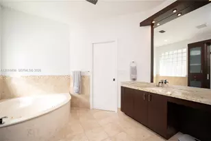 2621 Oakbrook Ln, Weston, FL 33332 - Photo 47