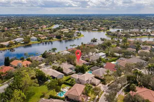 2621 Oakbrook Ln, Weston, FL 33332 - Photo 5