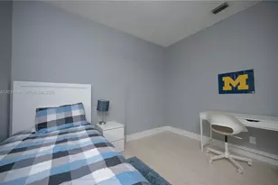 2621 Oakbrook Ln, Weston, FL 33332 - Photo 23