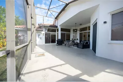 2621 Oakbrook Ln, Weston, FL 33332 - Photo 59