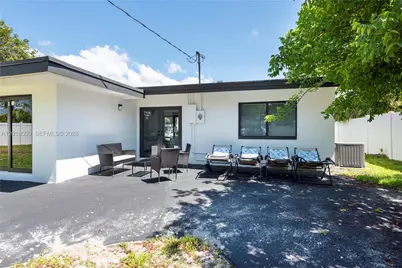 2308 SE 18 St, Fort Lauderdale, FL 33316 - Photo 5