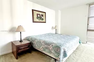 20335 W Country Club Dr, Aventura, FL 33180 - Photo 3