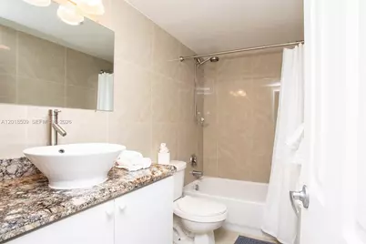 [Address not provided], Hallandale Beach, FL 33009 - Photo 15