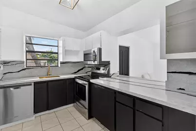 4130 NE 17th Ave, Pompano Beach, FL 33064 - Photo 9