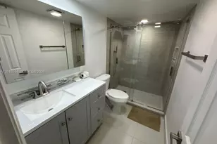 9451 Evergreen Pl, Davie, FL 33324 - Photo 11