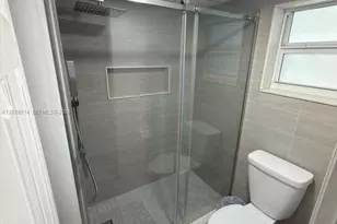 9451 Evergreen Pl, Davie, FL 33324 - Photo 15