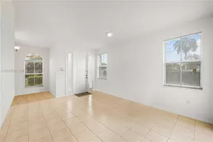 13724 SW 115th Ln, Miami, FL 33186 - Photo 11