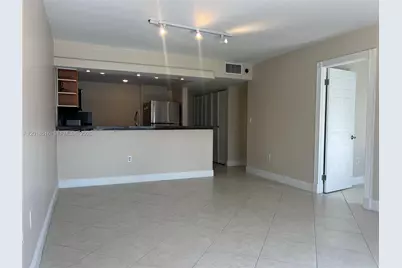 345 Ocean Dr #305, Miami Beach, FL 33139 - Photo 5