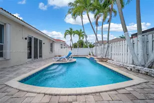 5374 SW 33rd Ave, Hollywood, FL 33312 - Photo 3