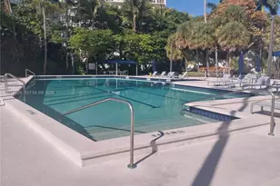 2333 Brickell Ave, Miami, FL 33129 - Photo 17
