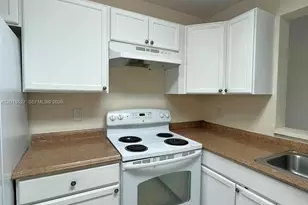 8740 N Sherman Cir, Miramar, FL 33025 - Photo 7