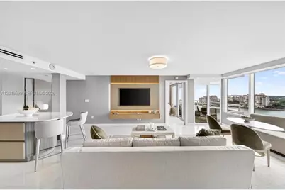 400 S Pointe Dr #1501, Miami Beach, FL 33139 - Photo 1