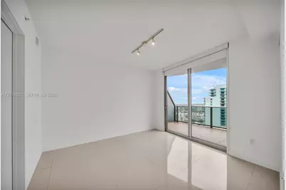 488 NE 18th St #4005, Miami, FL 33132 - Photo 9