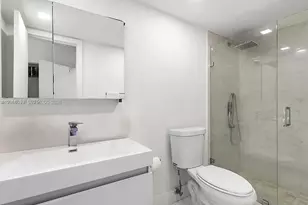 19390 Collins Ave, Sunny Isles Beach, FL 33160 - Photo 11