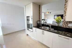 19400 Turnberry Way, Aventura, FL 33180 - Photo 9