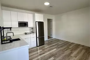 111 SW 31st Ct, Miami, FL 33135 - Photo 13