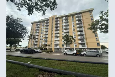 2020 NE 135th St #503, North Miami, FL 33181 - Photo 1