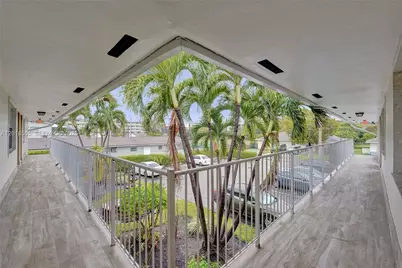111 SE 4th Ave #8, Hallandale Beach, FL 33009 - Photo 11