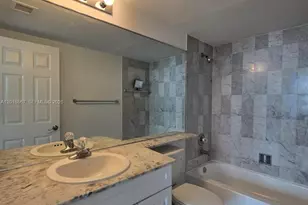 800 Claughton Island Dr, Miami, FL 33131 - Photo 11