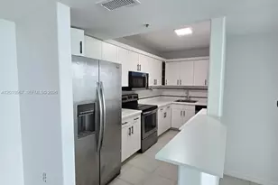 800 Claughton Island Dr, Miami, FL 33131 - Photo 7