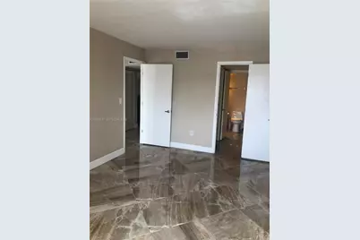 9350 Fontainebleau Blvd #204, Miami, FL 33172 - Photo 9