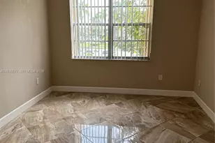 9350 Fontainebleau Blvd, Miami, FL 33172 - Photo 25