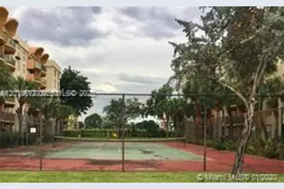 9350 Fontainebleau Blvd #204, Miami, FL 33172 - Photo 3