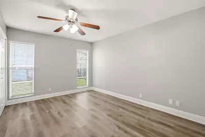 827 NW 87th Ave, Coral Springs, FL 33071 - Photo 15