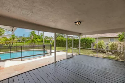 827 NW 87th Ave, Coral Springs, FL 33071 - Photo 23
