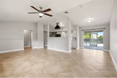 827 NW 87th Ave, Coral Springs, FL 33071 - Photo 7