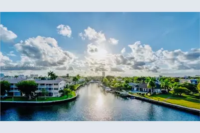 440 Paradise Isle Blvd #402, Hallandale Beach, FL 33009 - Photo 1