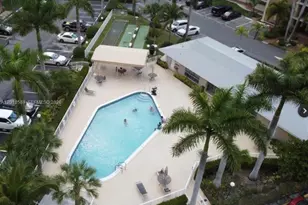 440 Paradise Isle Blvd, Hallandale Beach, FL 33009 - Photo 19