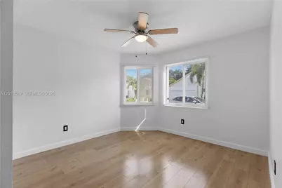 1035 W Jasmine Ln, North Lauderdale, FL 33068 - Photo 21