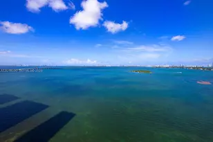 725 NE 22nd St, Miami, FL 33137 - Photo 1