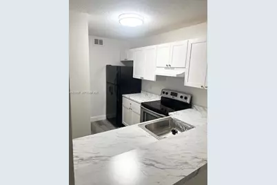 10709 Cleary Blvd #211, Plantation, FL 33324 - Photo 1